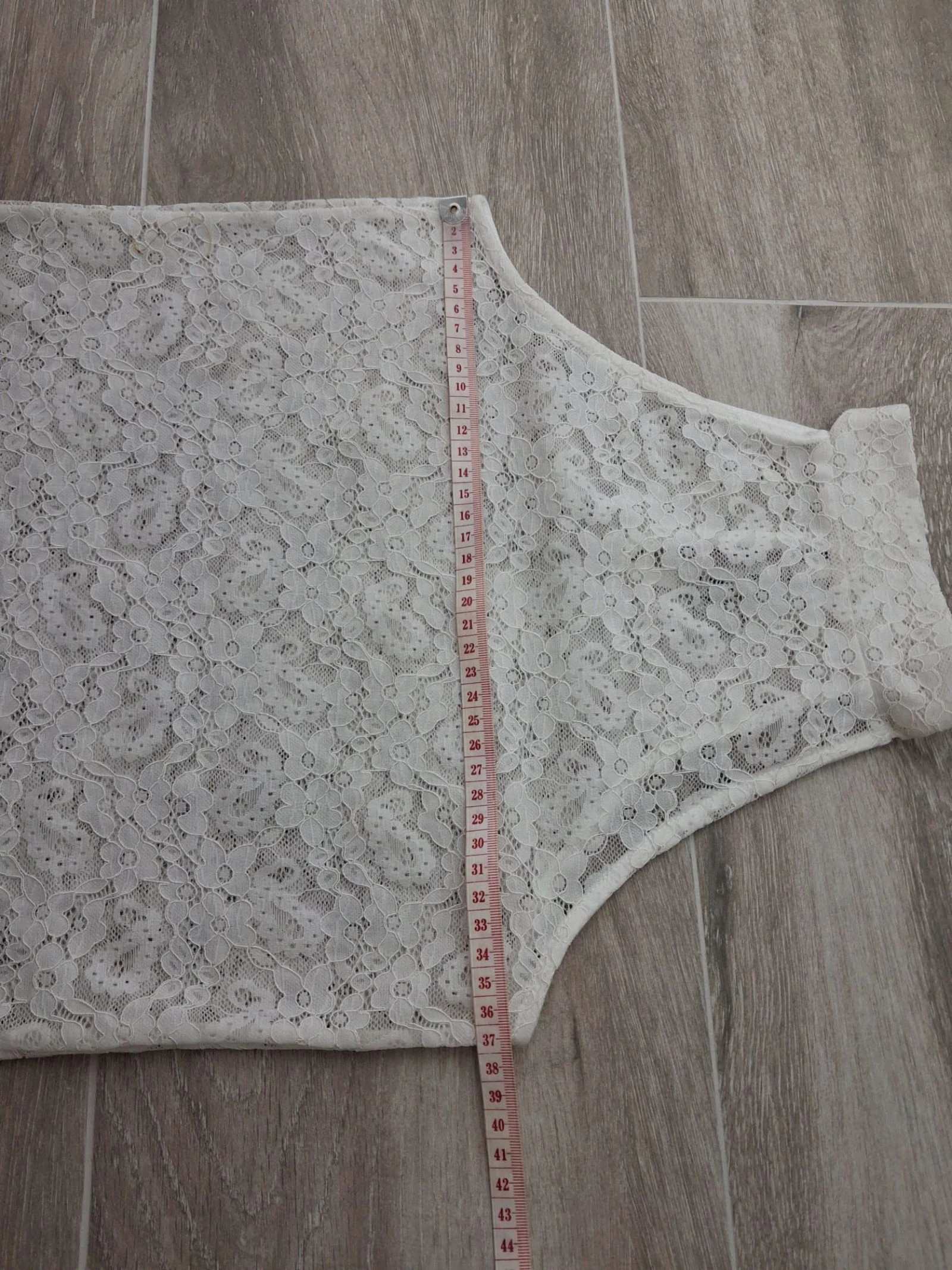Top Stradivarius dentelle florale blanche col roulé taille S – photo 7